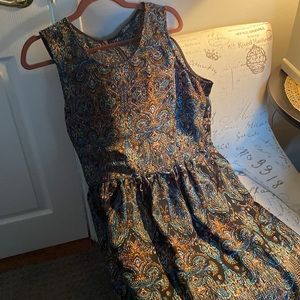 Patterned dress. BeBop brand size XL. Zip up back.
